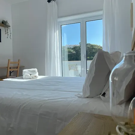 Oliva Ericeria Πανσιόν